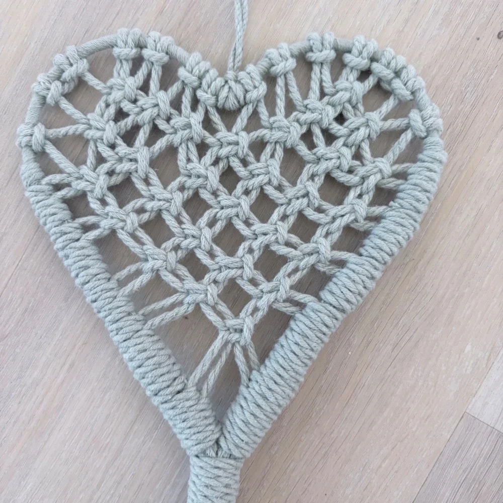 Sage Green Macrame Heart Wall Hanging Boho Tassel Fringe Home Decor Handmade‎